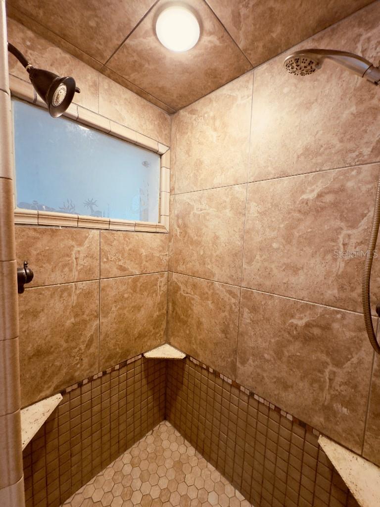 Image 19 of 37 For 20 Euclid Avenue