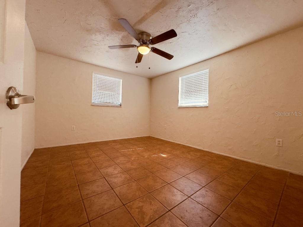 Image 25 of 37 For 20 Euclid Avenue