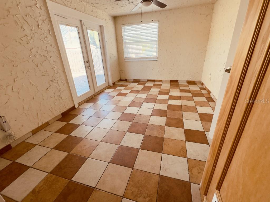 Image 28 of 37 For 20 Euclid Avenue