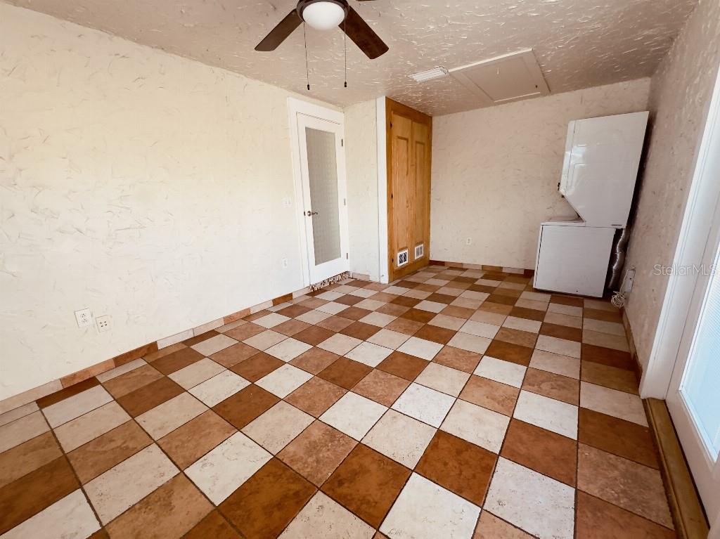 Image 29 of 37 For 20 Euclid Avenue