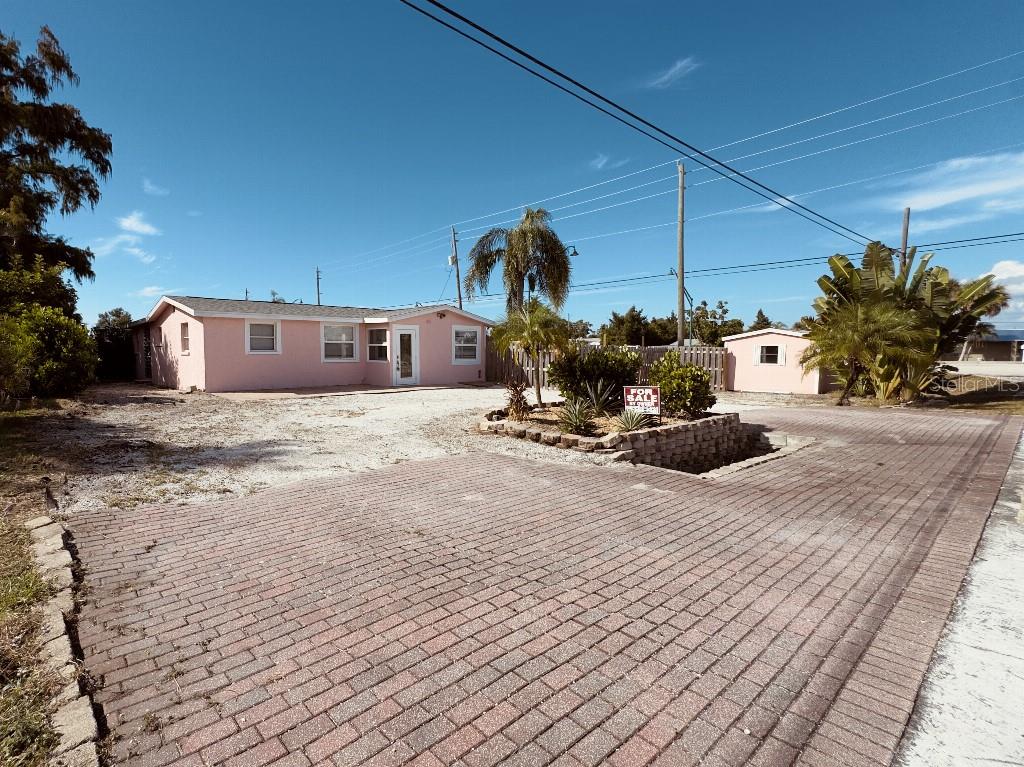 Image 3 of 37 For 20 Euclid Avenue