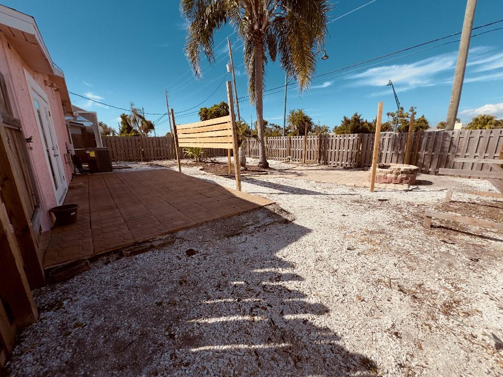 Image 30 of 37 For 20 Euclid Avenue