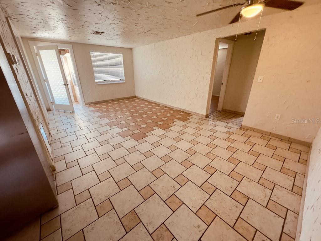 Image 8 of 37 For 20 Euclid Avenue