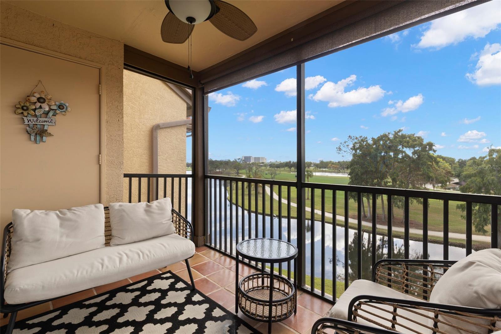 Listing photo id 21 for 2400 Feather Sound Drive 636