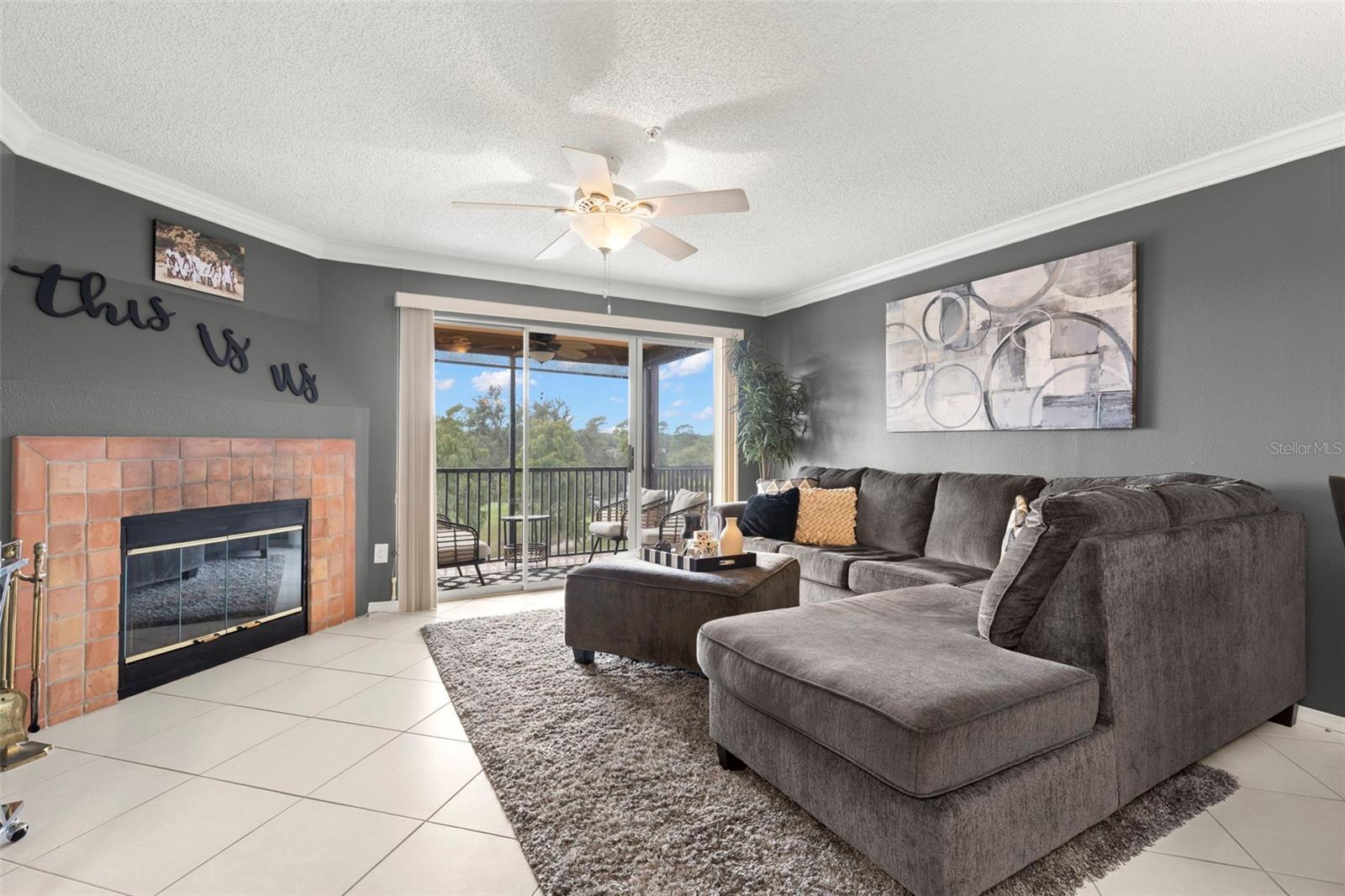 Listing photo id 7 for 2400 Feather Sound Drive 636