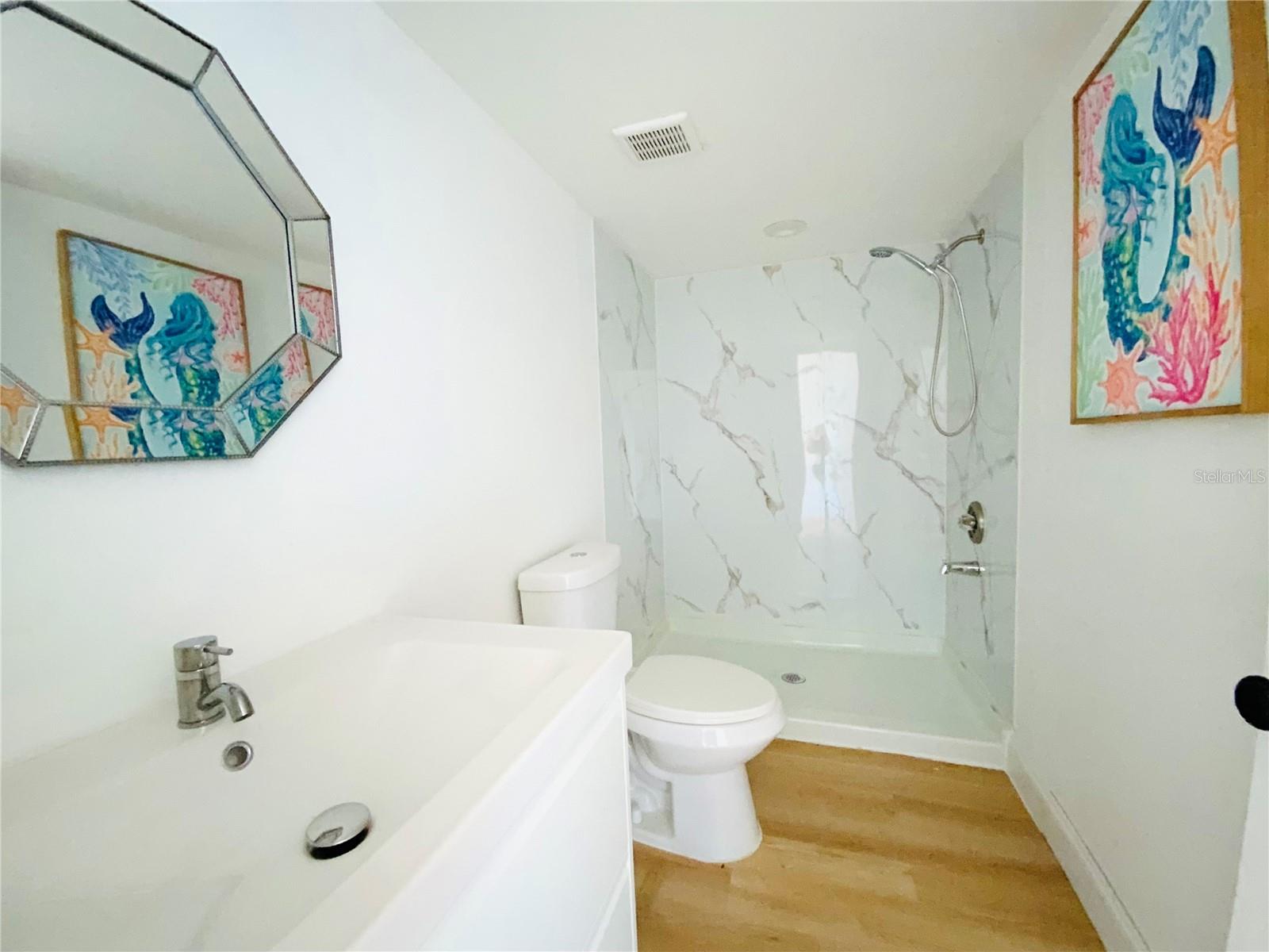 Image 11 of 32 For 7200 Bank Drive