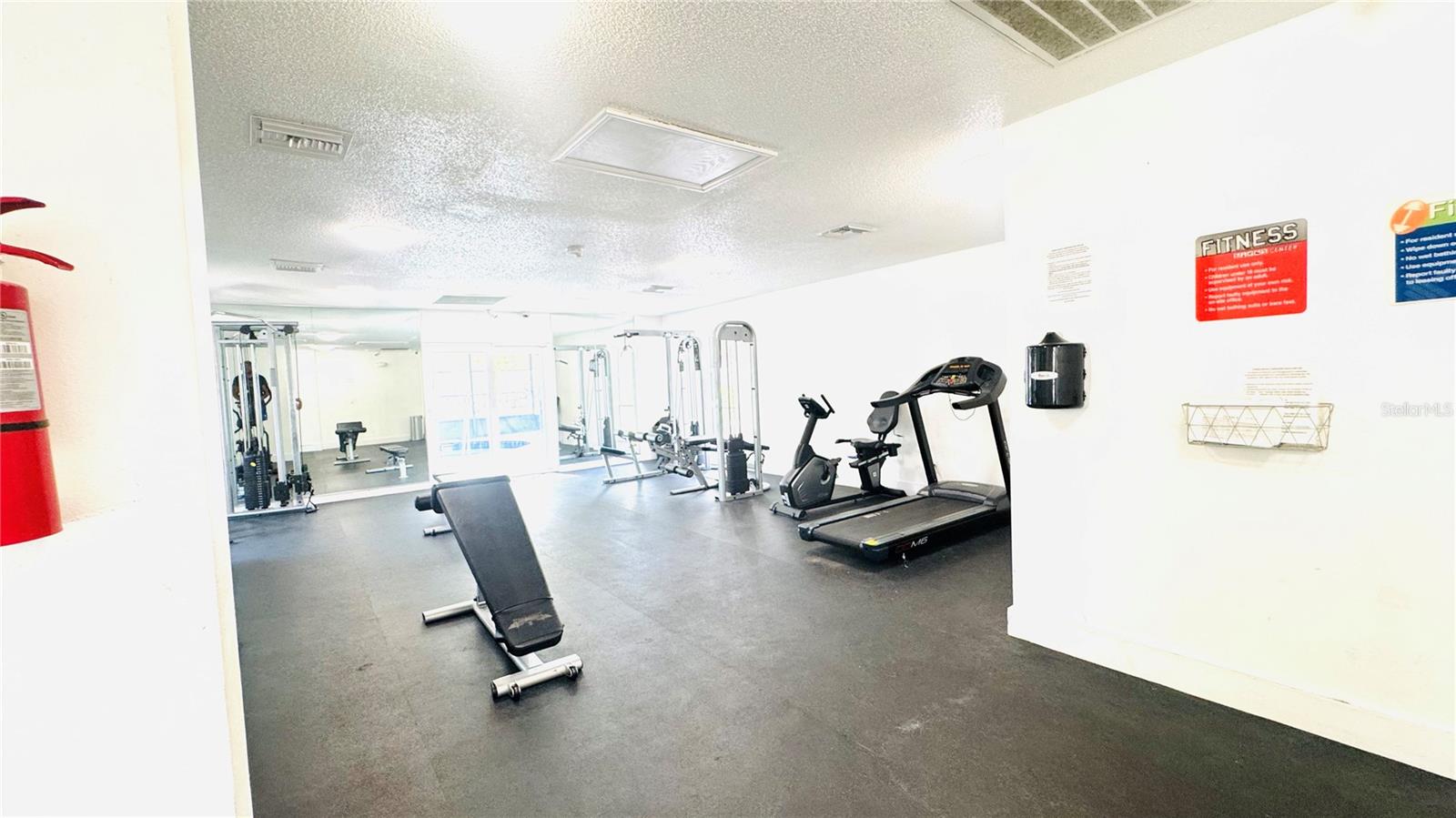 Image 28 of 32 For 7200 Bank Drive