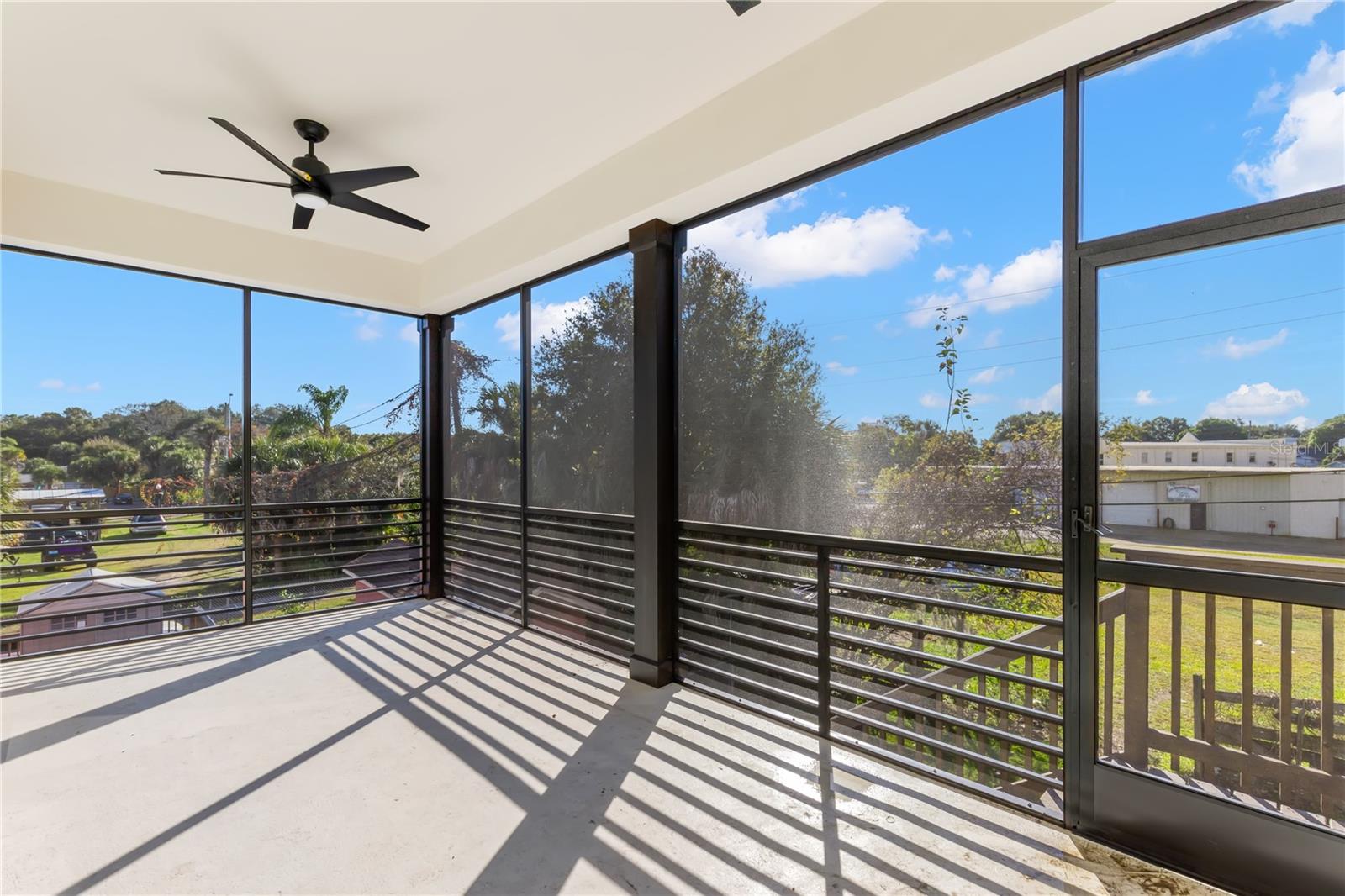 Image 17 of 46 For 411 Tennessee Avenue