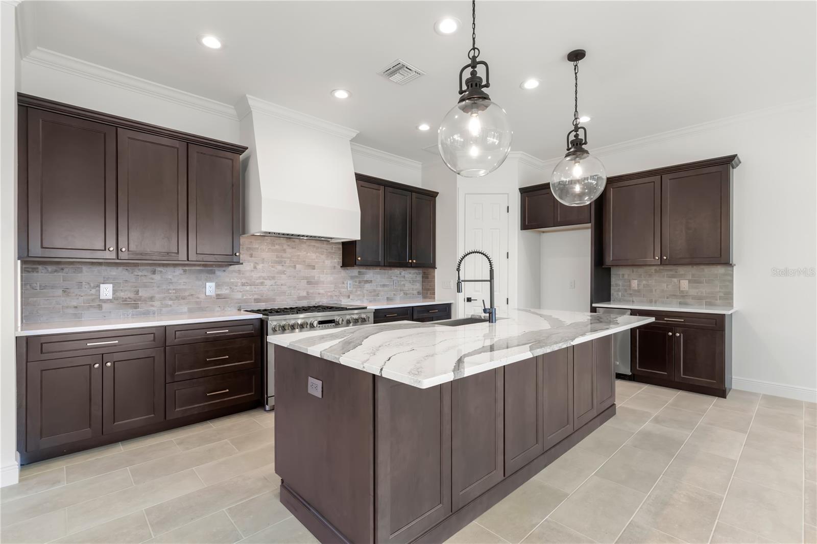 Image 2 of 46 For 411 Tennessee Avenue