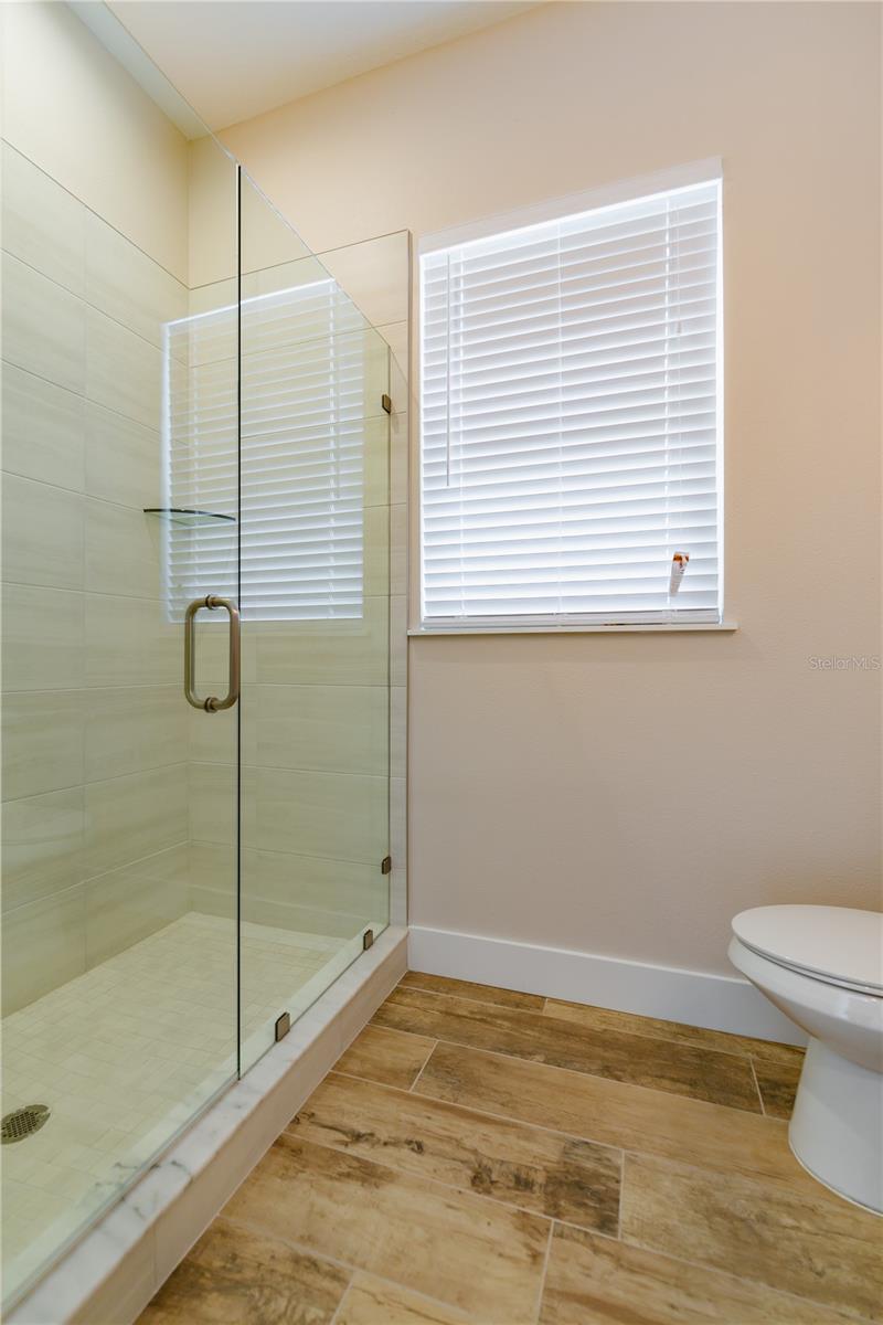 Image 43 of 46 For 411 Tennessee Avenue