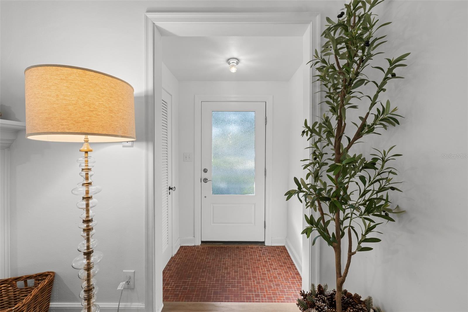 Image 2 of 30 For 220 Glen Avenue