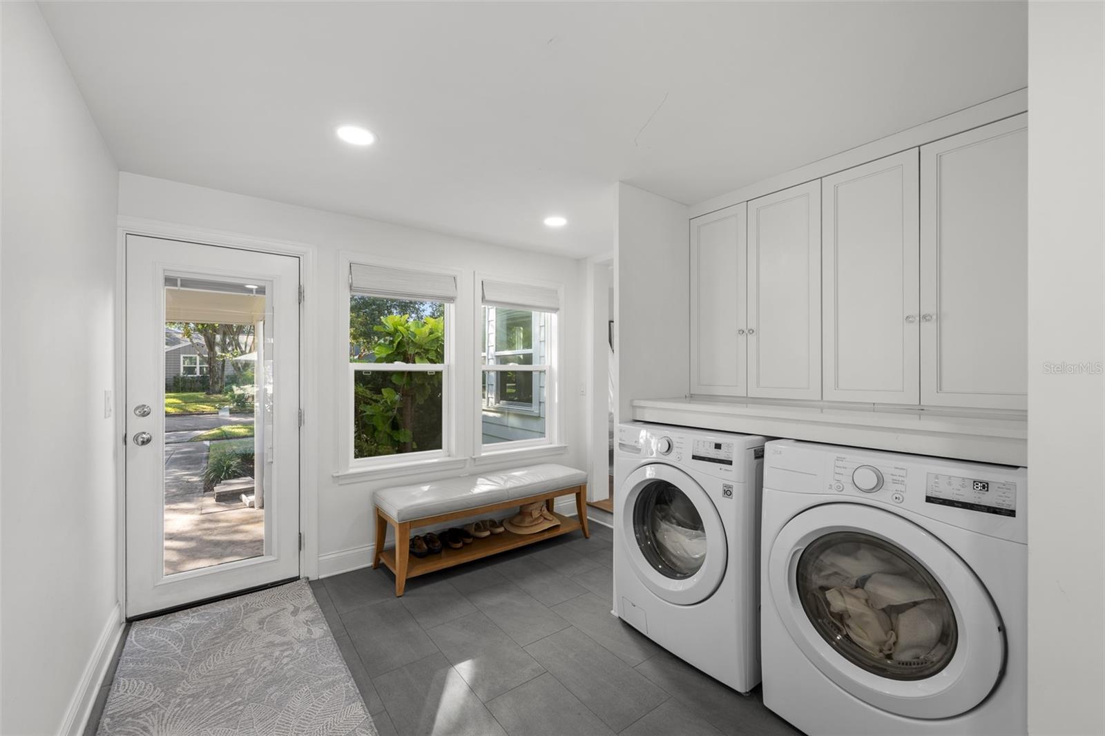 Image 22 of 30 For 220 Glen Avenue