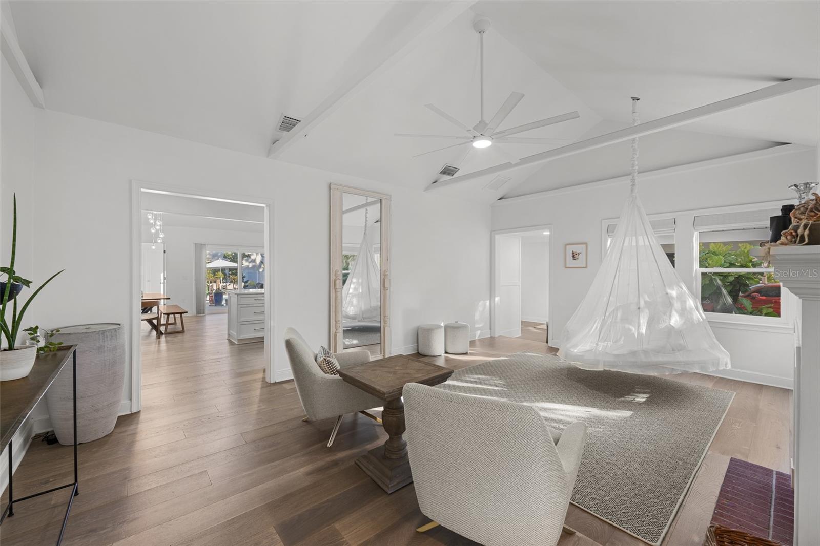 Image 4 of 30 For 220 Glen Avenue