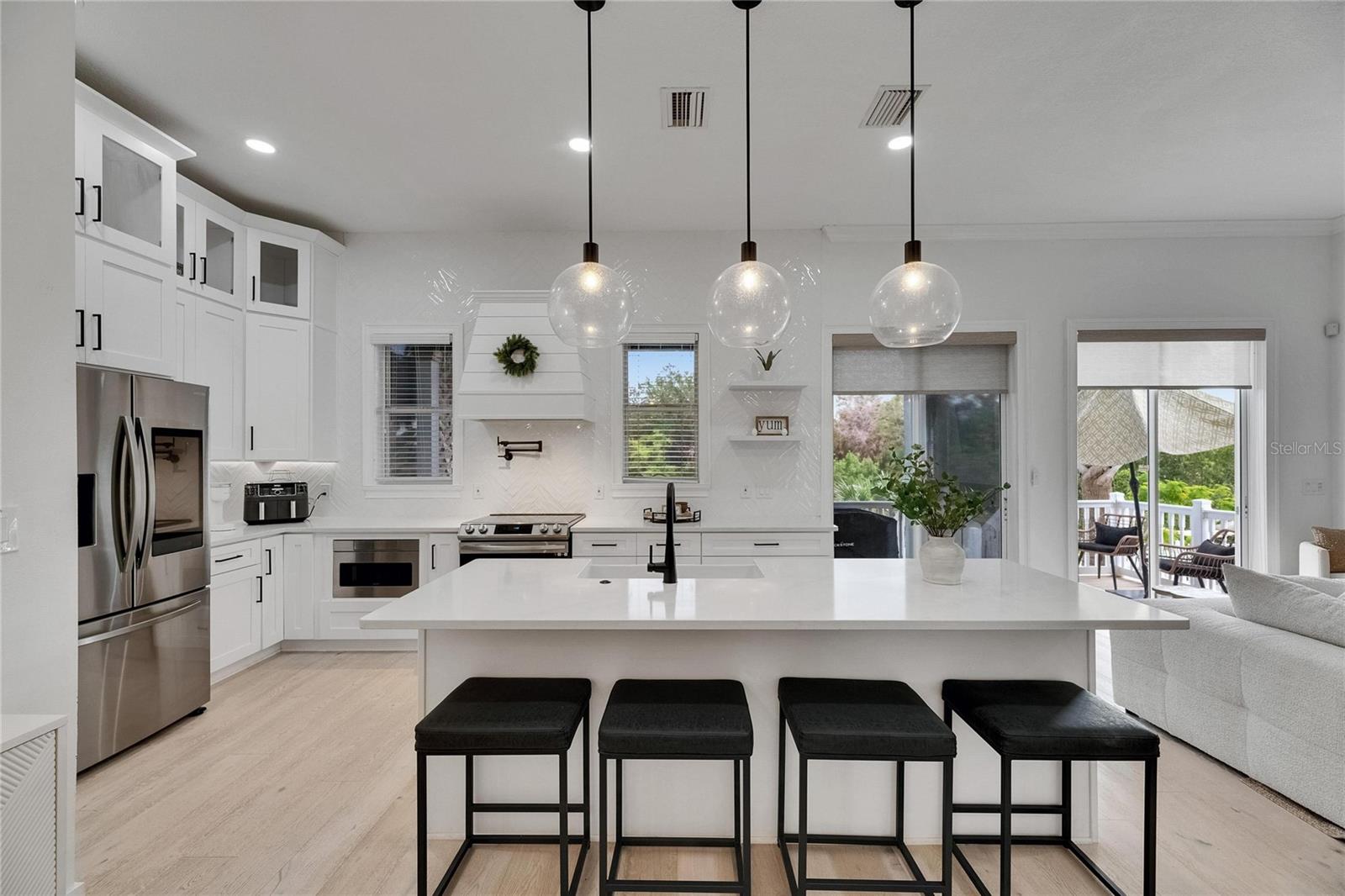 Image 14 of 64 For 6512 Simone Shores Circle