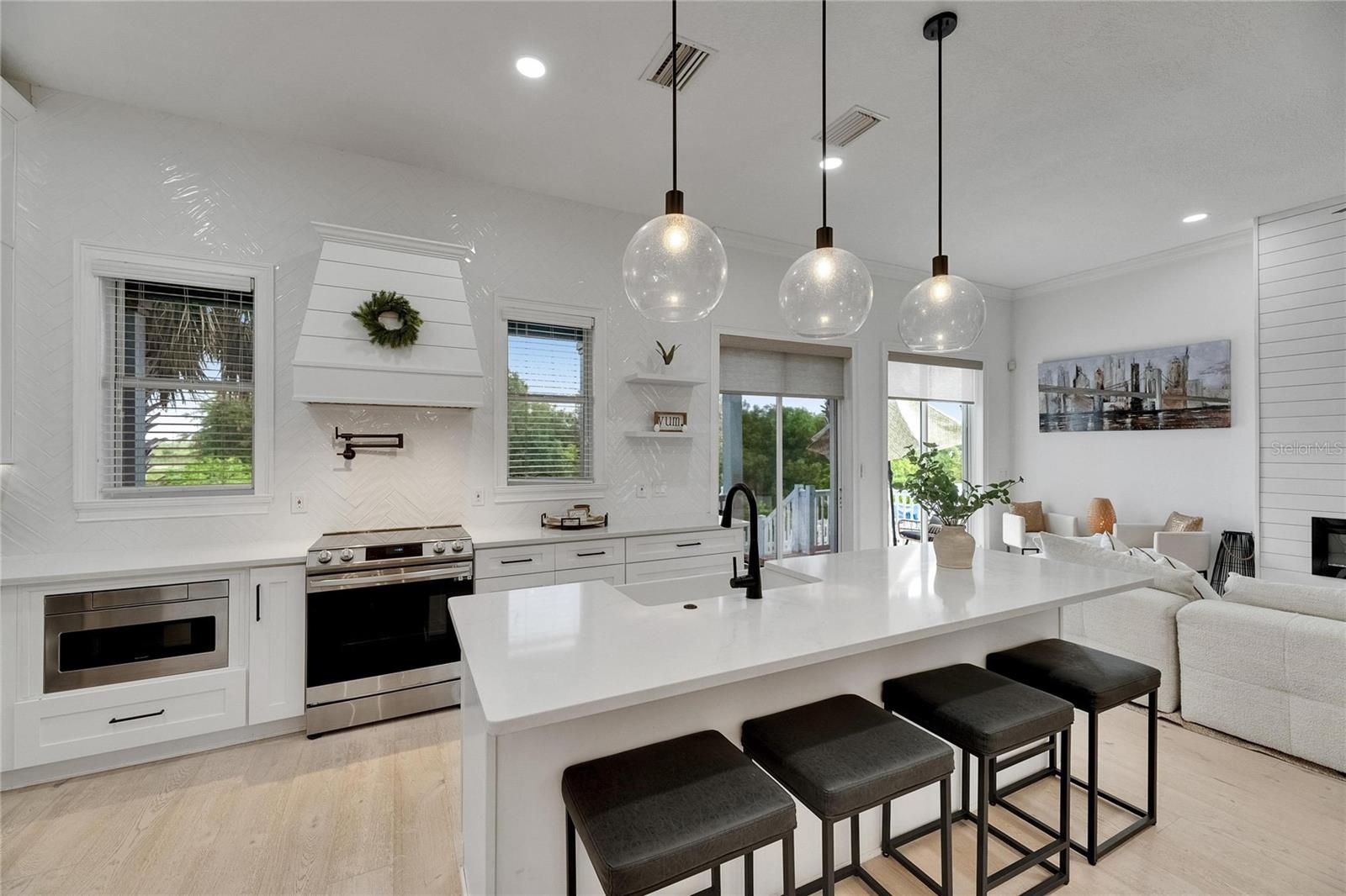 Image 15 of 64 For 6512 Simone Shores Circle