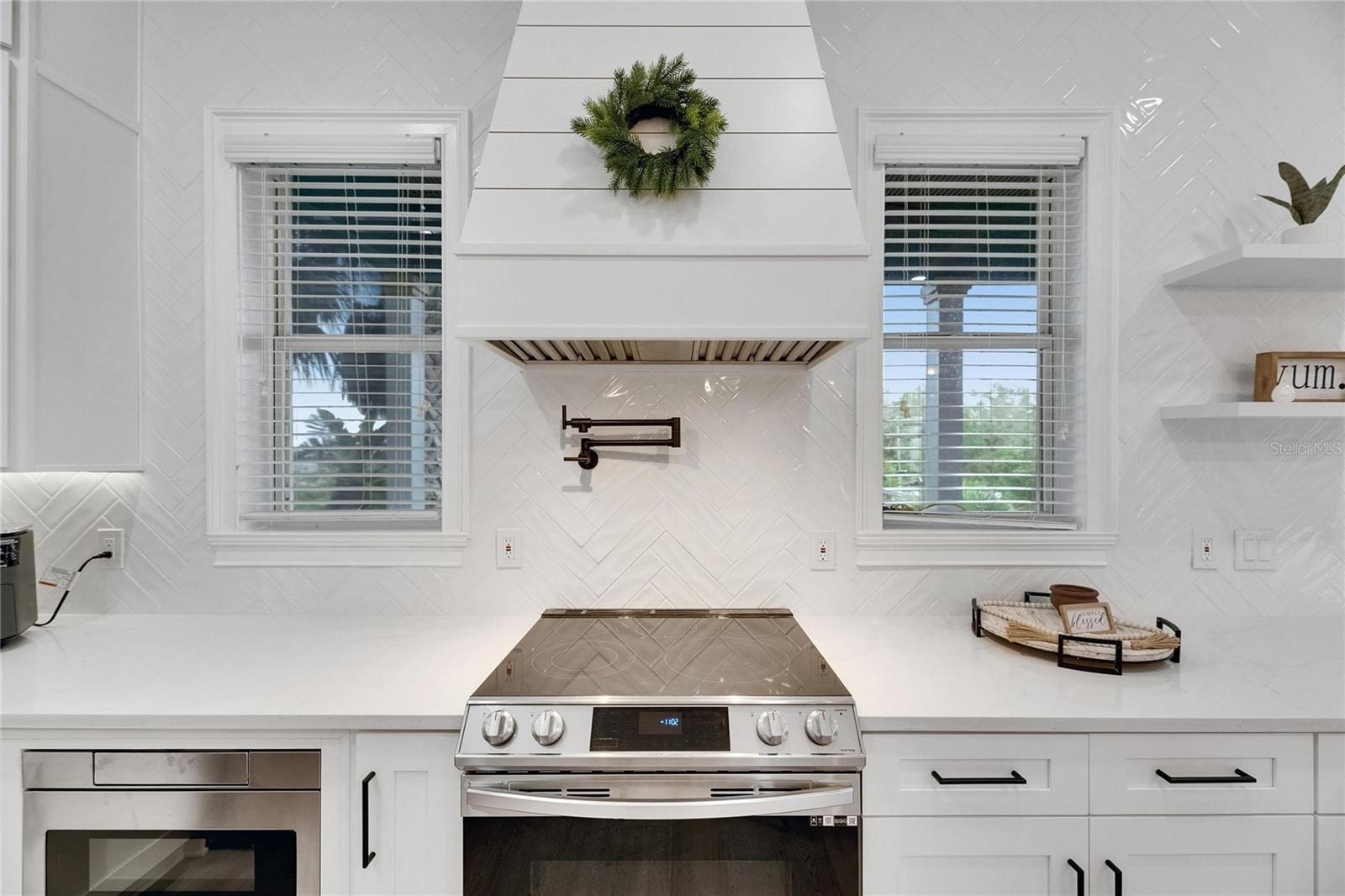 Image 21 of 64 For 6512 Simone Shores Circle