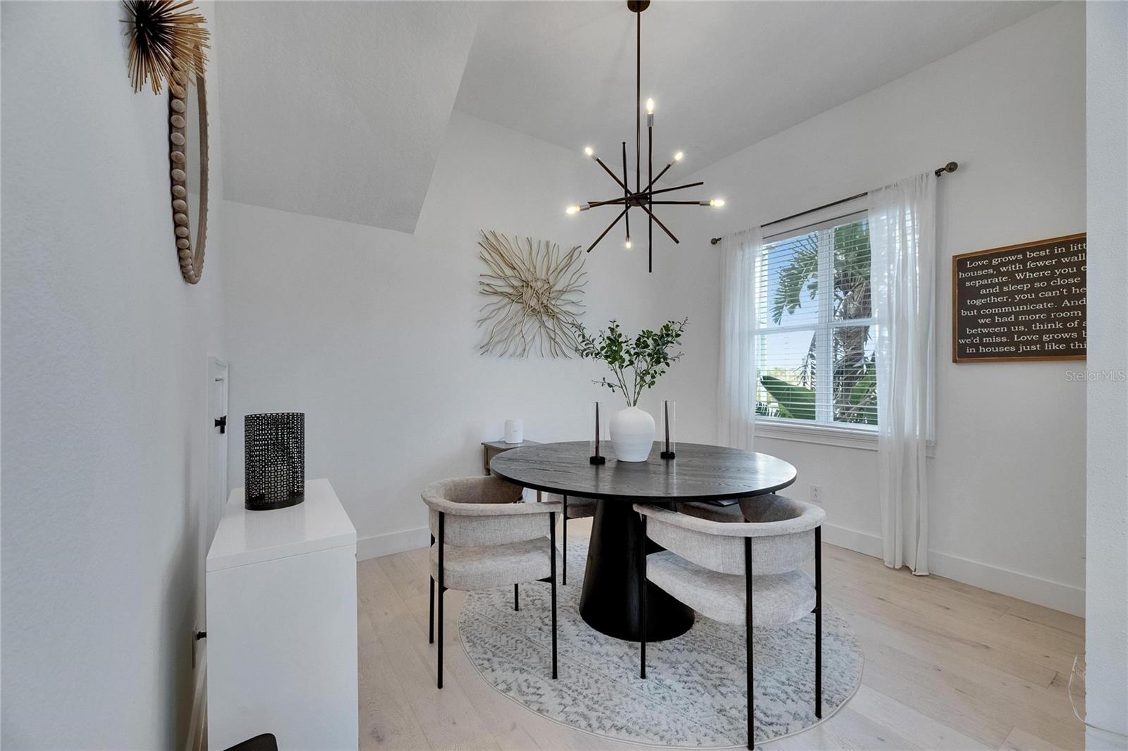 Image 23 of 64 For 6512 Simone Shores Circle