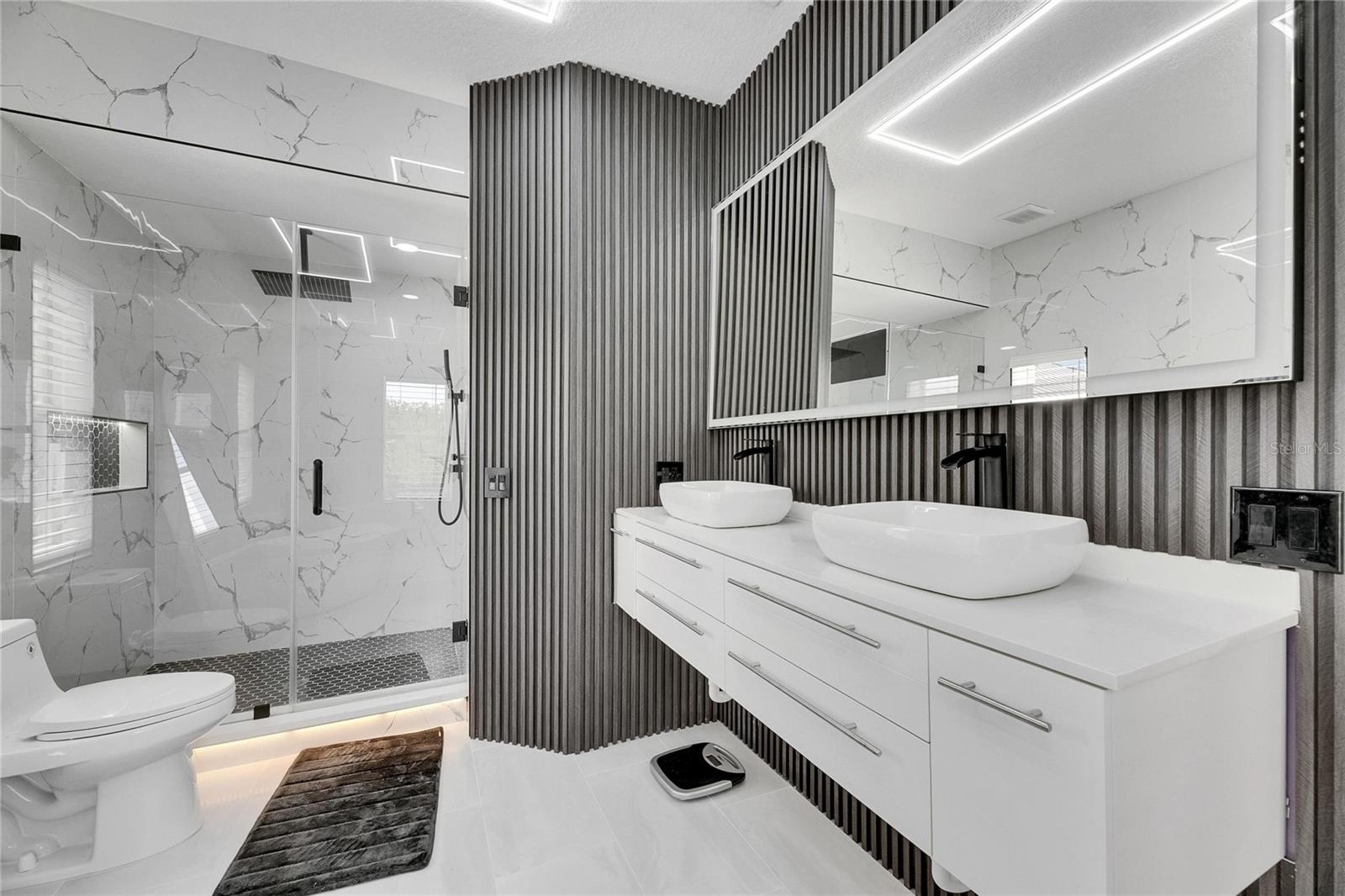 Image 35 of 64 For 6512 Simone Shores Circle