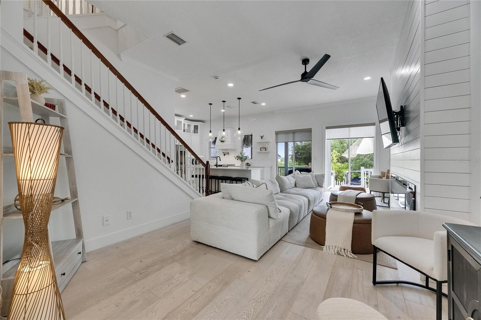 Image 9 of 64 For 6512 Simone Shores Circle