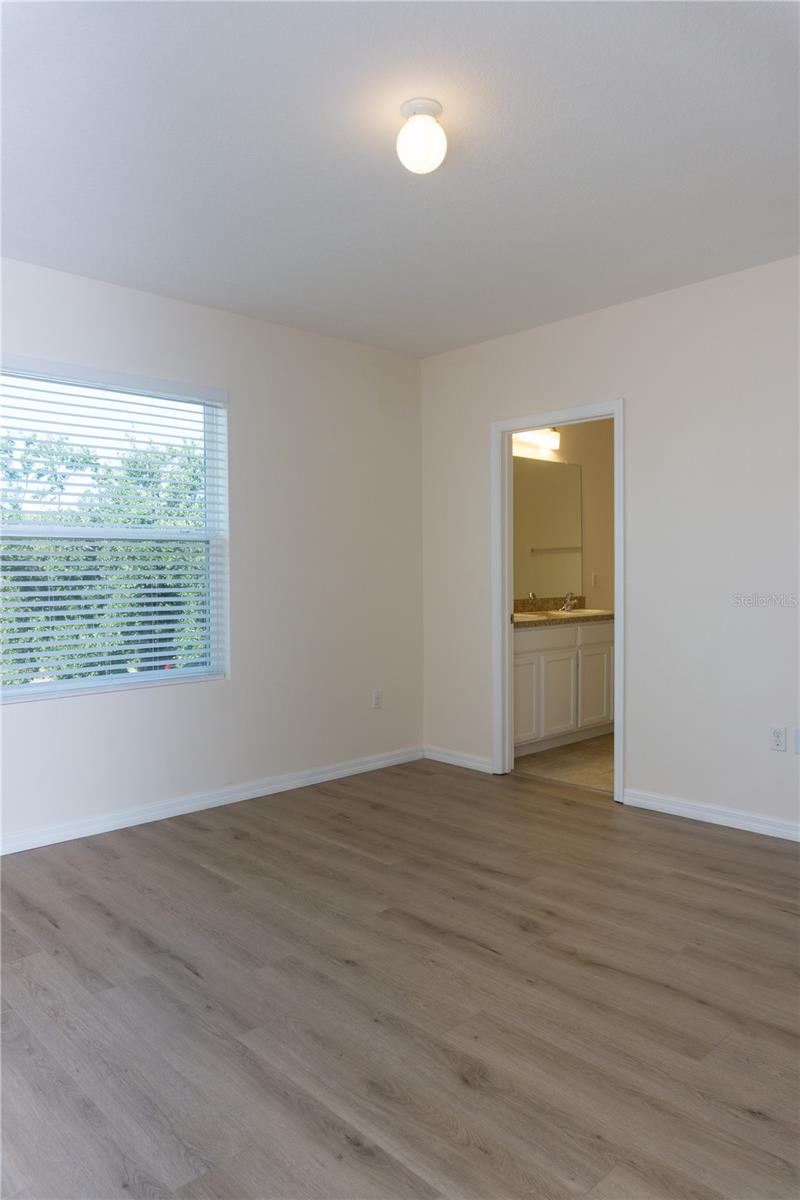 Image 18 of 44 For 12823 Buffalo Run Drive