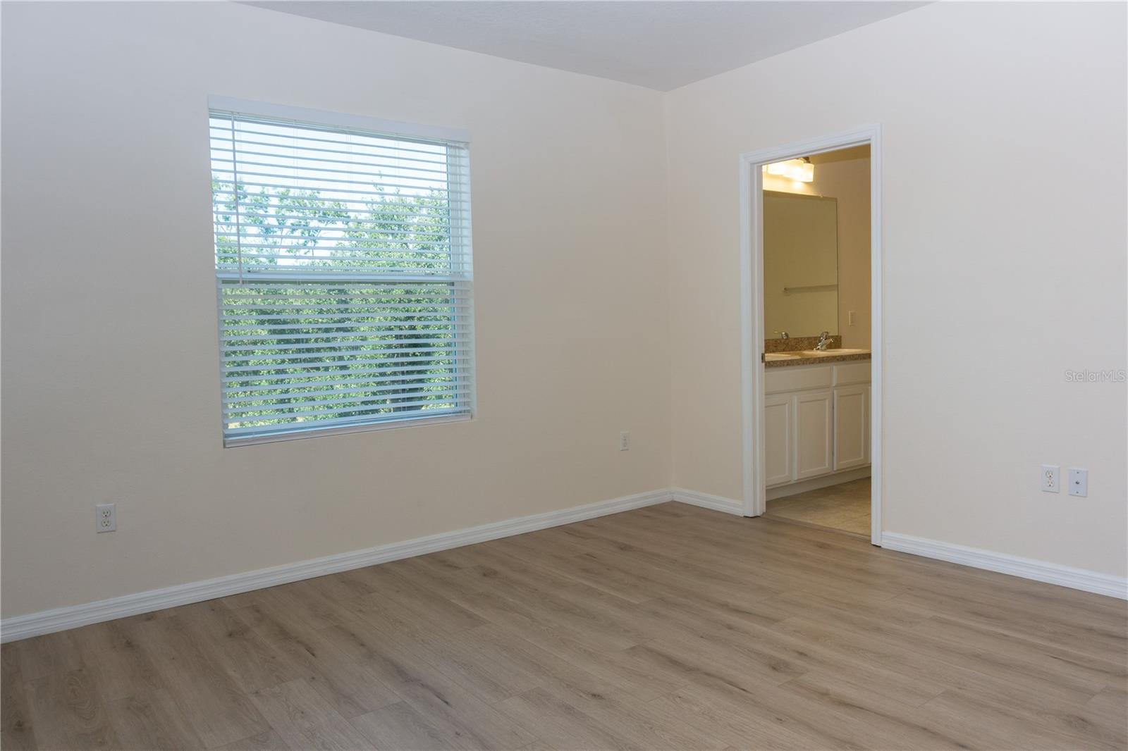 Image 24 of 44 For 12823 Buffalo Run Drive