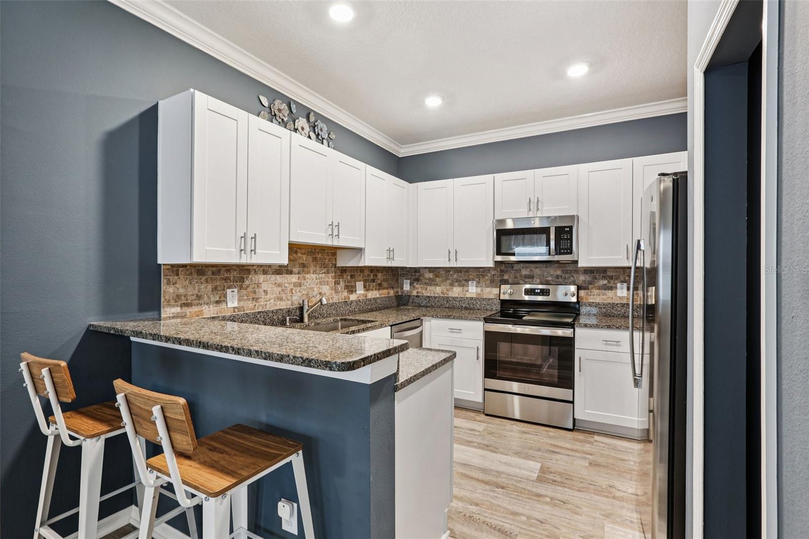 Image 11 of 40 For 6862 Ripple Pond Loop