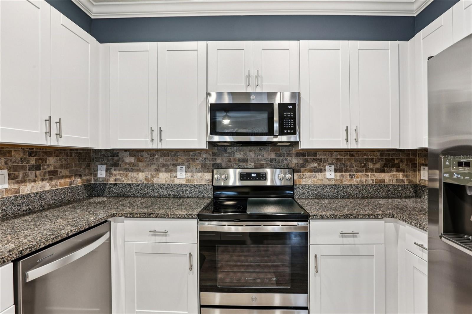 Image 13 of 40 For 6862 Ripple Pond Loop