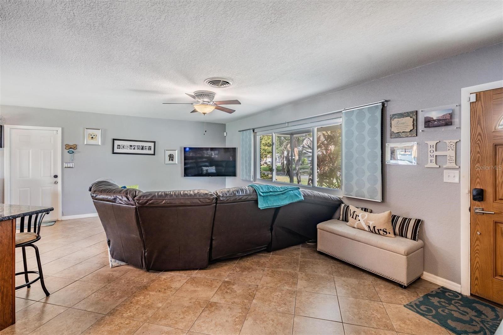 Image 12 of 25 For 8826 109th Lane