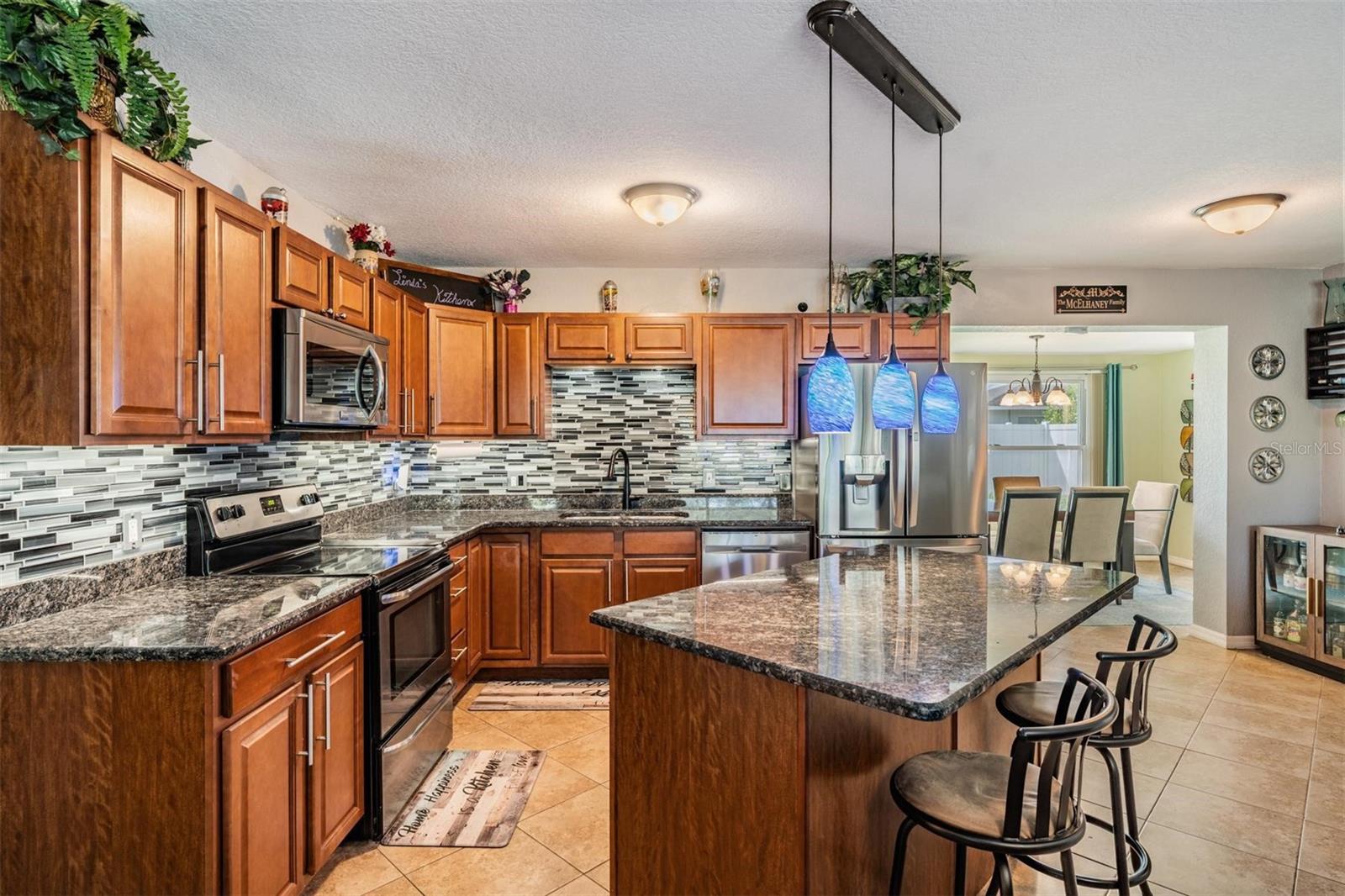 Image 5 of 25 For 8826 109th Lane