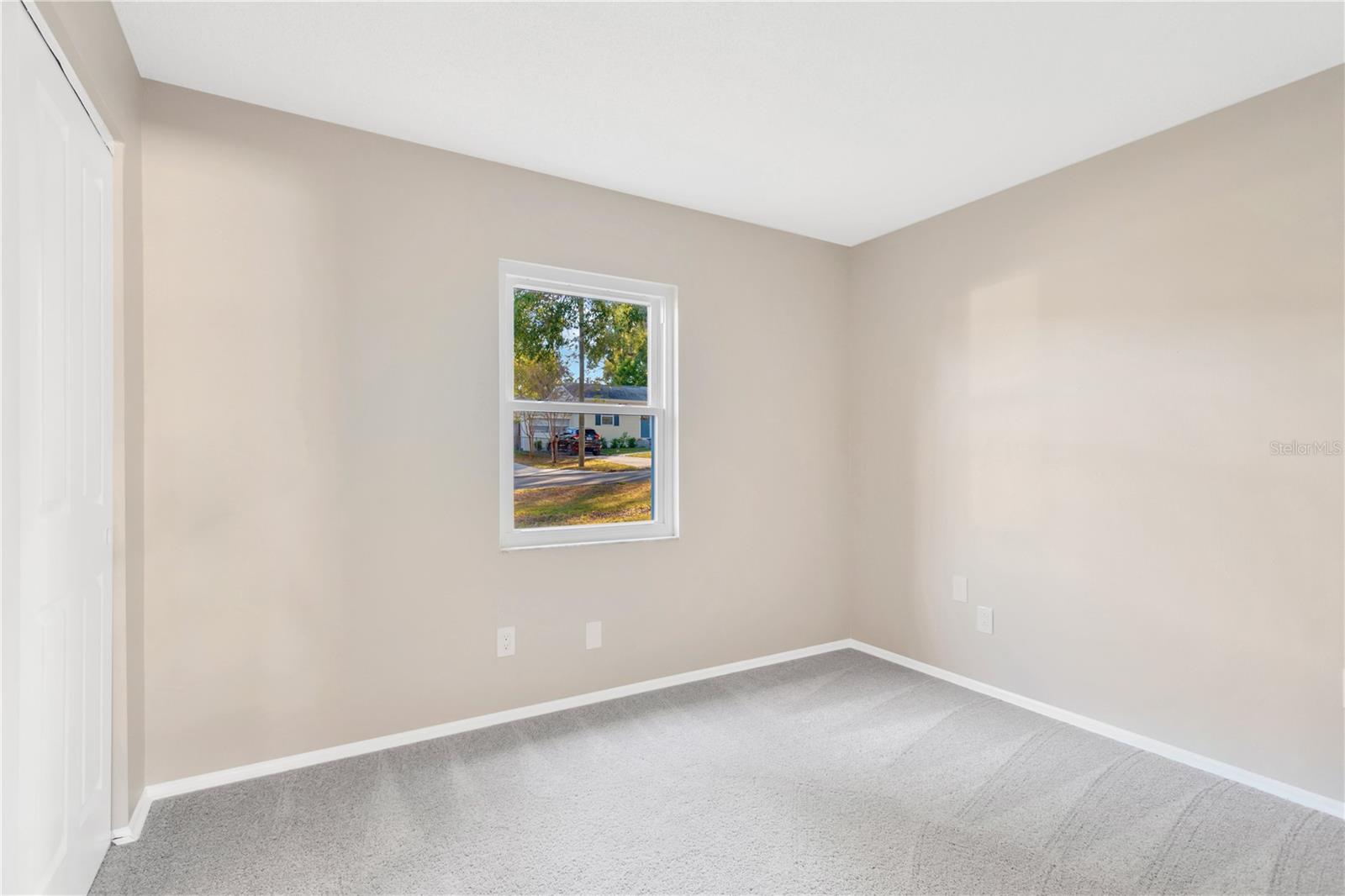 Image 15 of 23 For 6800 Lyman Avenue