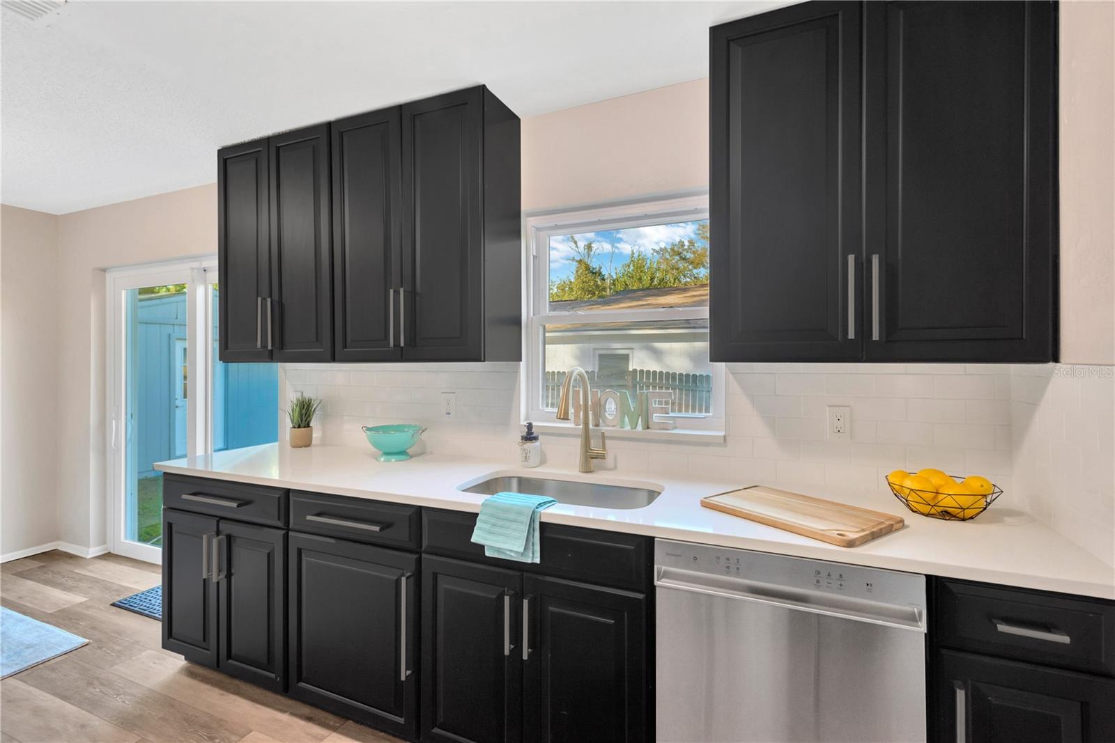 Image 2 of 23 For 6800 Lyman Avenue