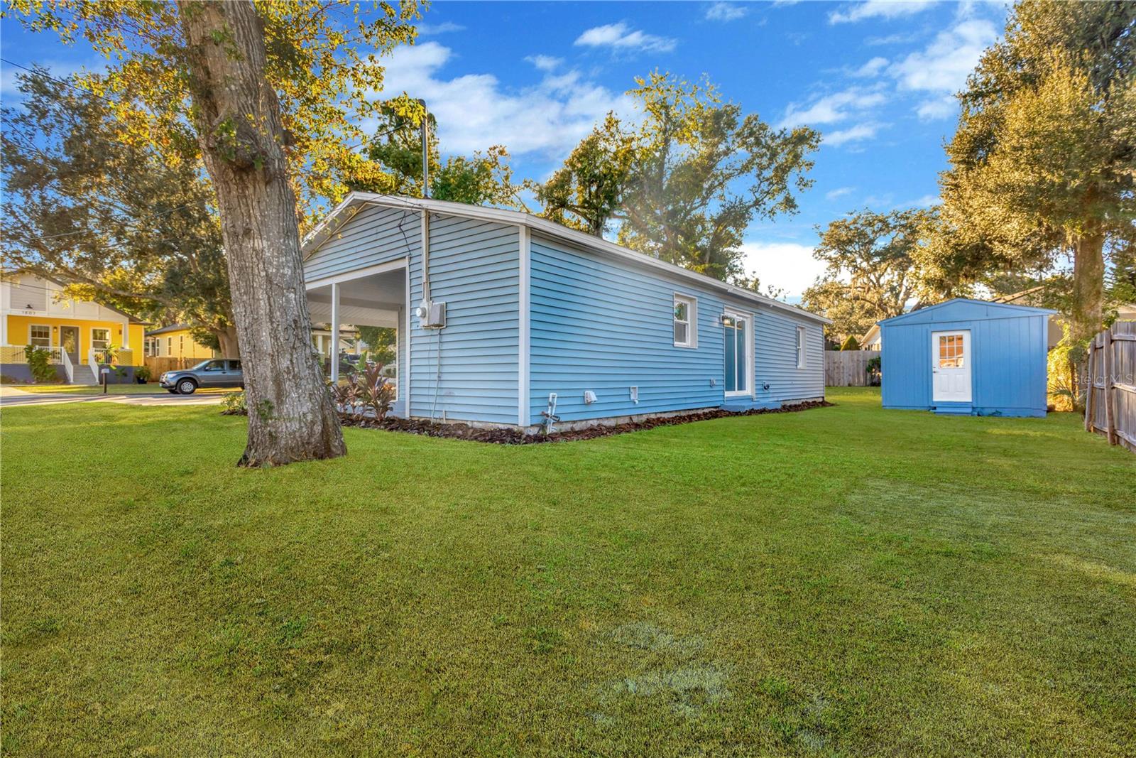 Image 22 of 23 For 6800 Lyman Avenue