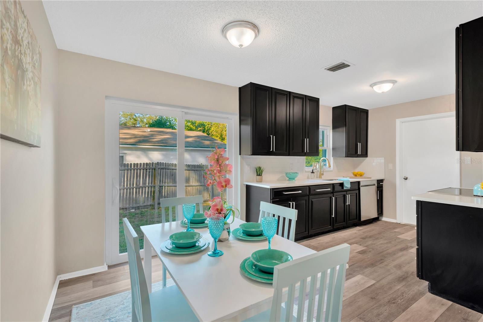 Image 7 of 23 For 6800 Lyman Avenue