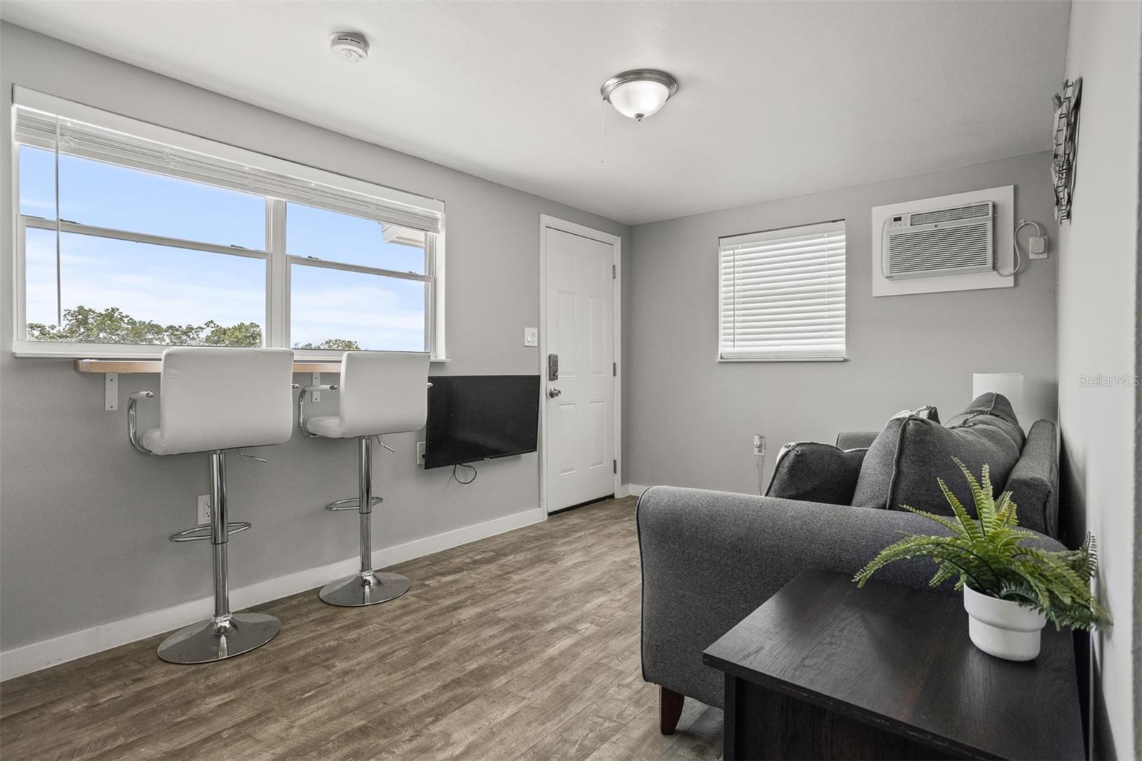 Image 22 of 39 For 8820 Rocky Creek Drive