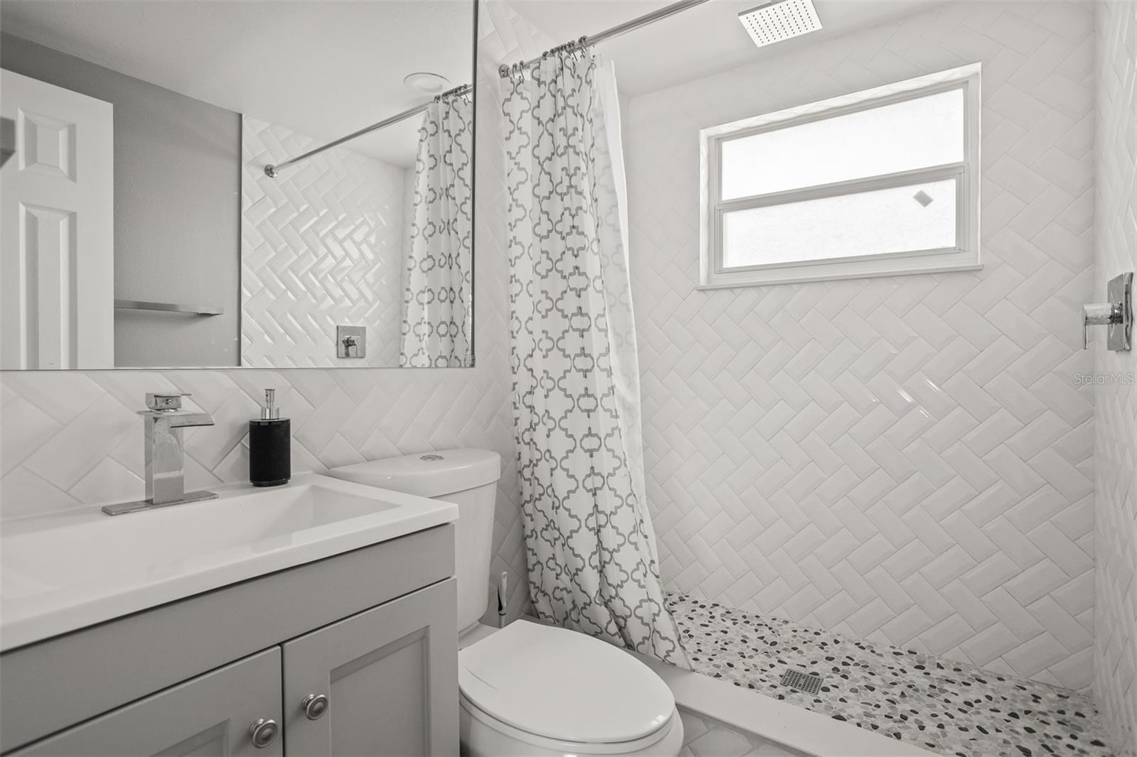 Image 30 of 39 For 8820 Rocky Creek Drive