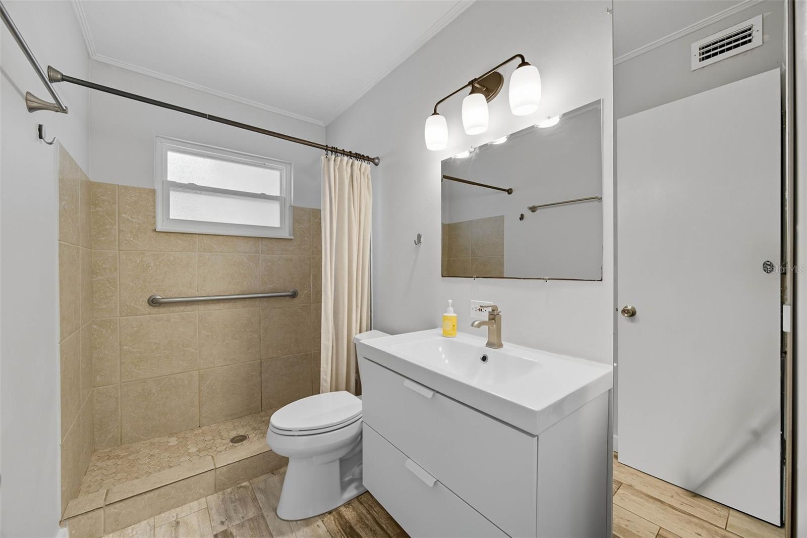 Image 18 of 35 For 6236 Martindale Avenue