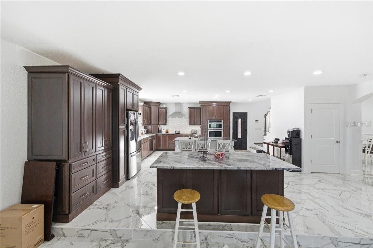 Listing photo id 26 for 505 Lakeside Drive