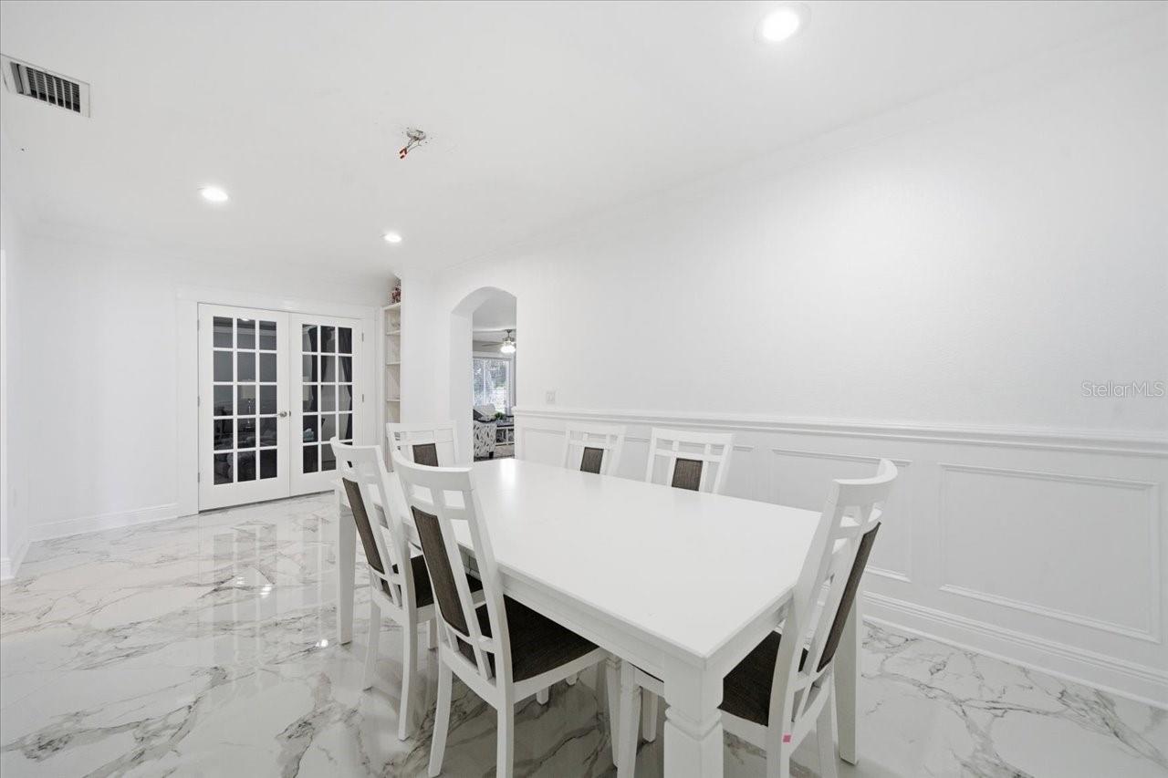 Listing photo id 45 for 505 Lakeside Drive