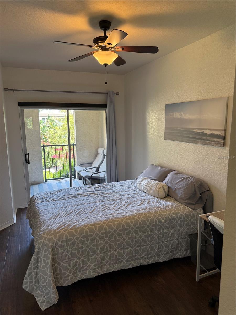 Image 5 of 12 For 402 Armenia Avenue 127