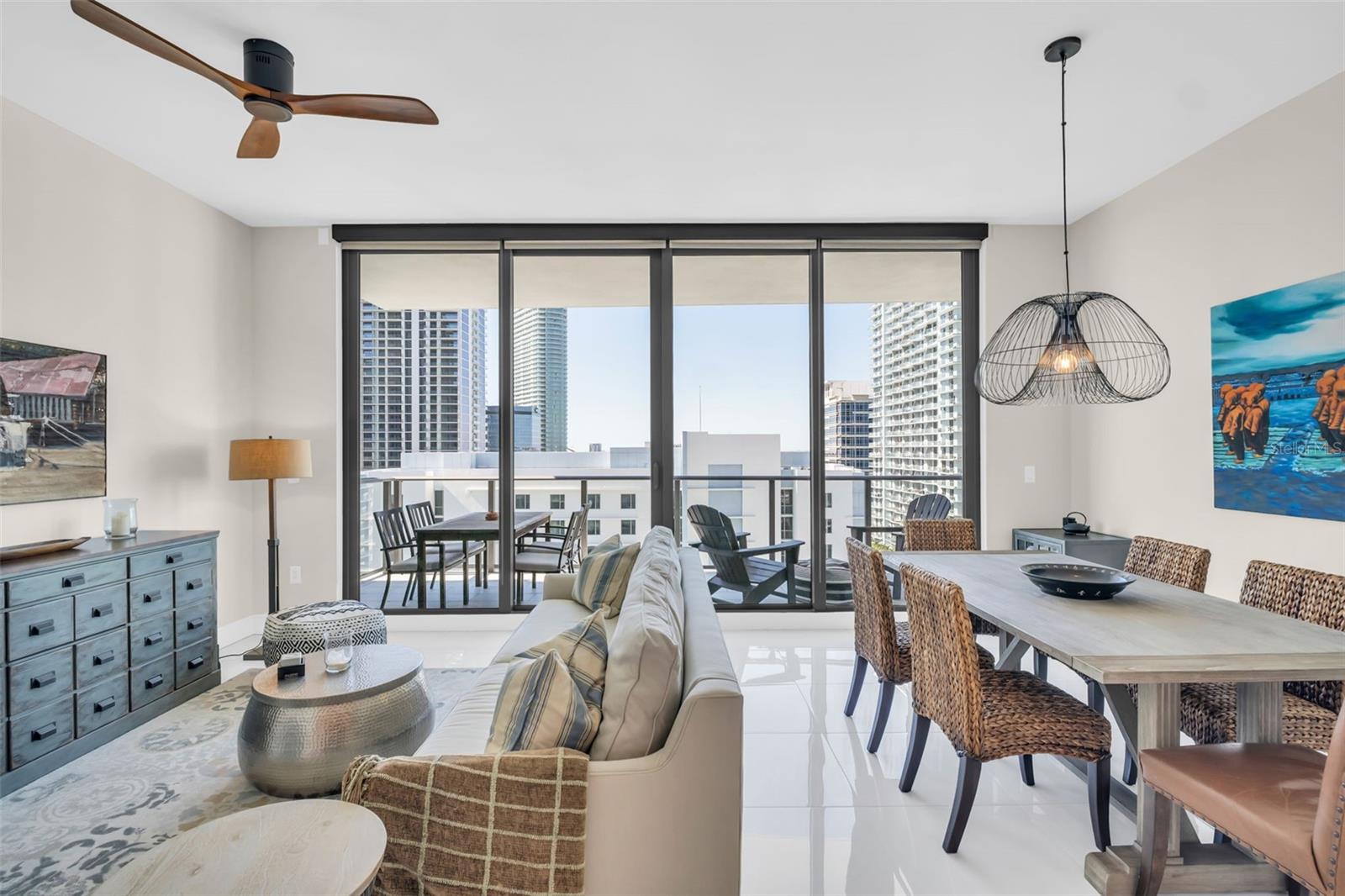 Image 14 of 48 For 100 1st Avenue N 1706