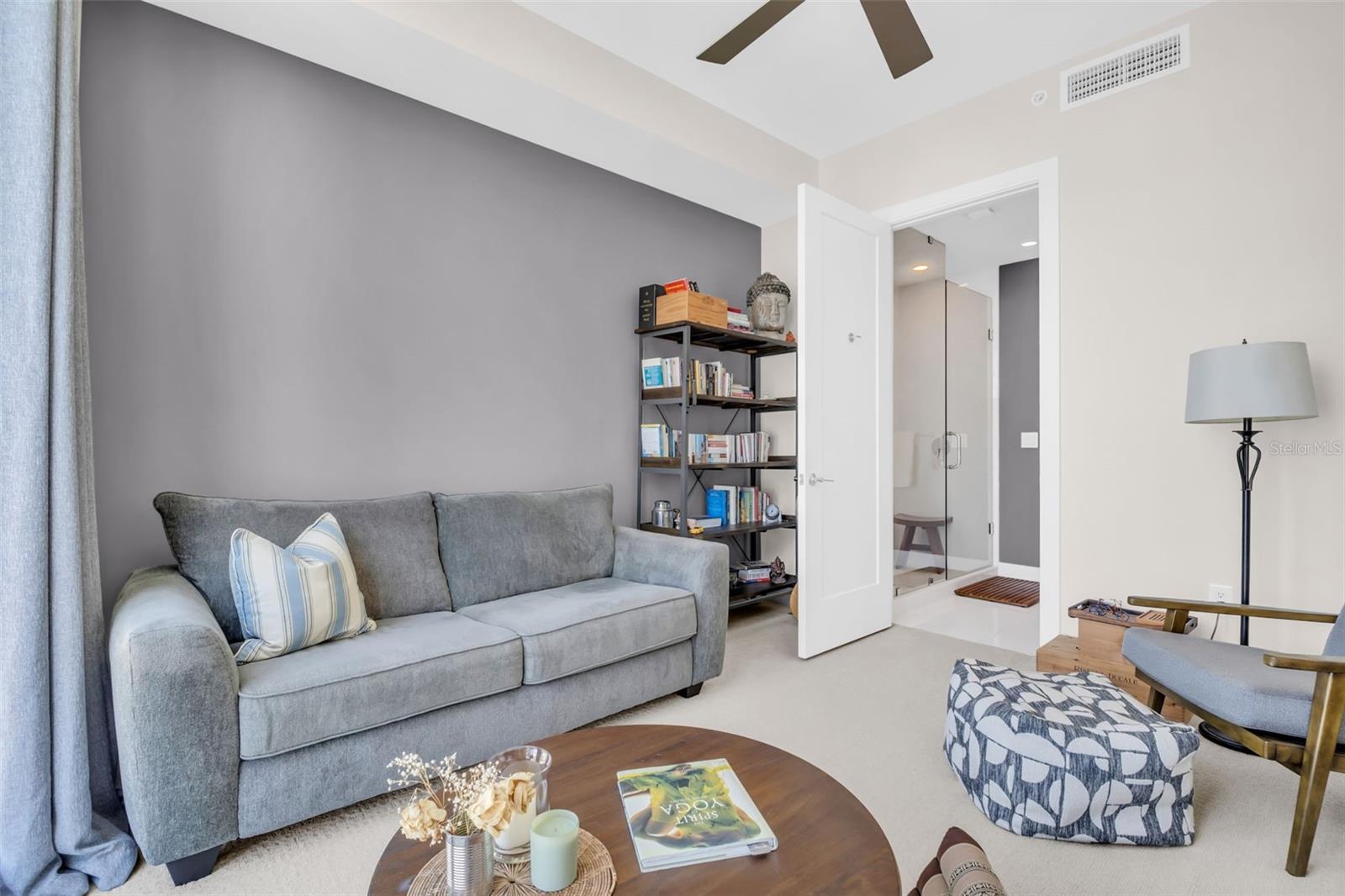 Image 28 of 48 For 100 1st Avenue N 1706