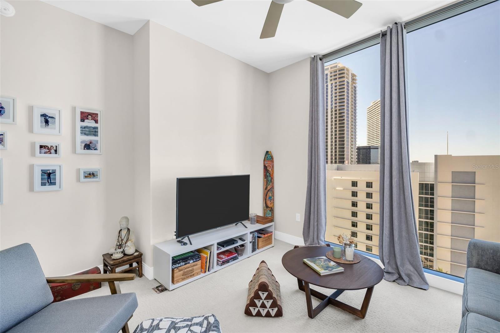 Image 30 of 48 For 100 1st Avenue N 1706