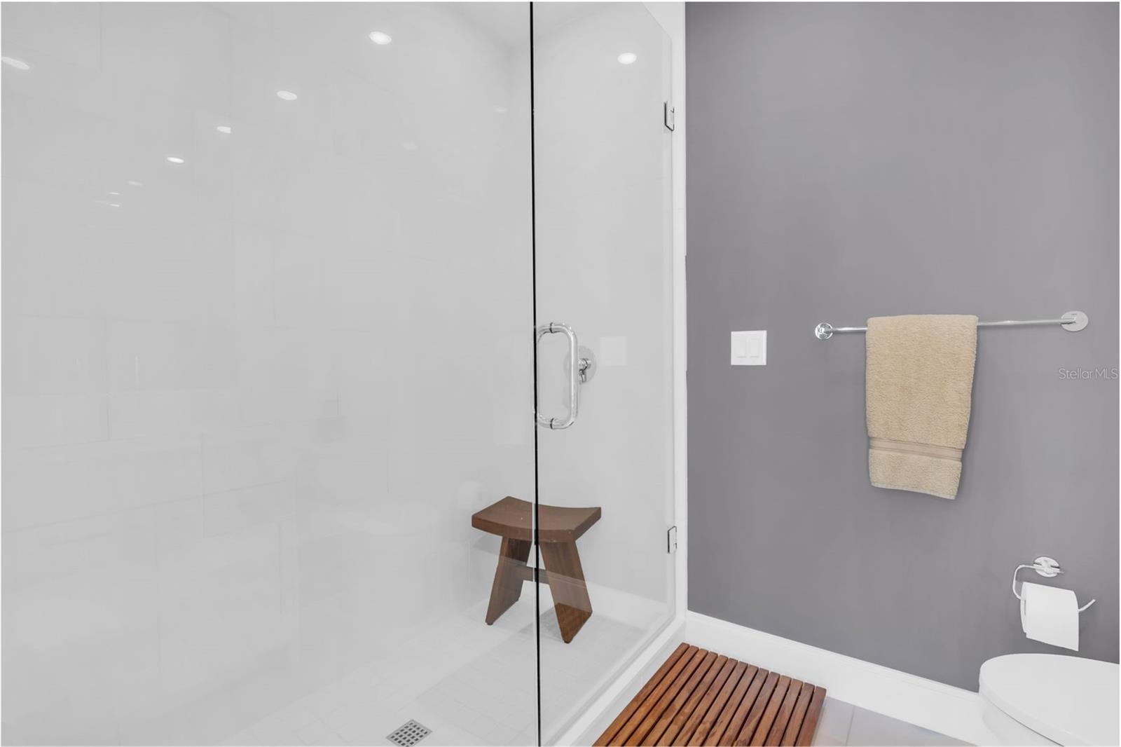 Image 31 of 48 For 100 1st Avenue N 1706