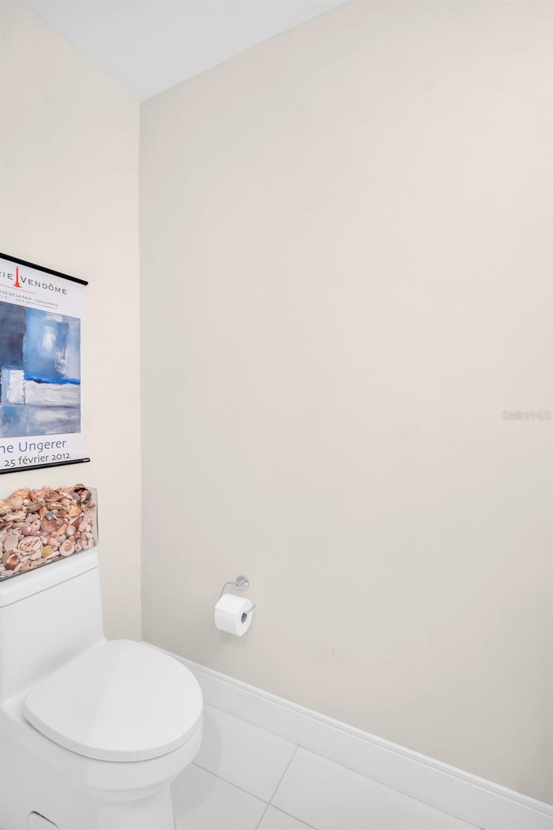 Image 35 of 48 For 100 1st Avenue N 1706