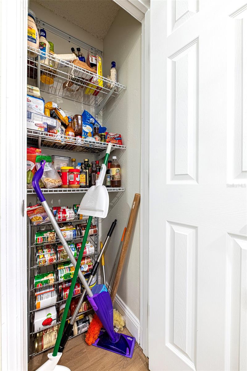 Image 11 of 47 For 6401 Cedarbrook Drive S