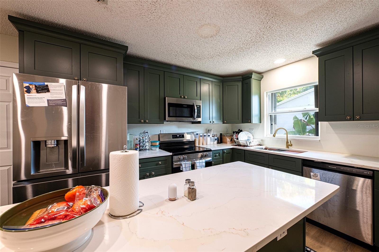 Image 13 of 47 For 6401 Cedarbrook Drive S