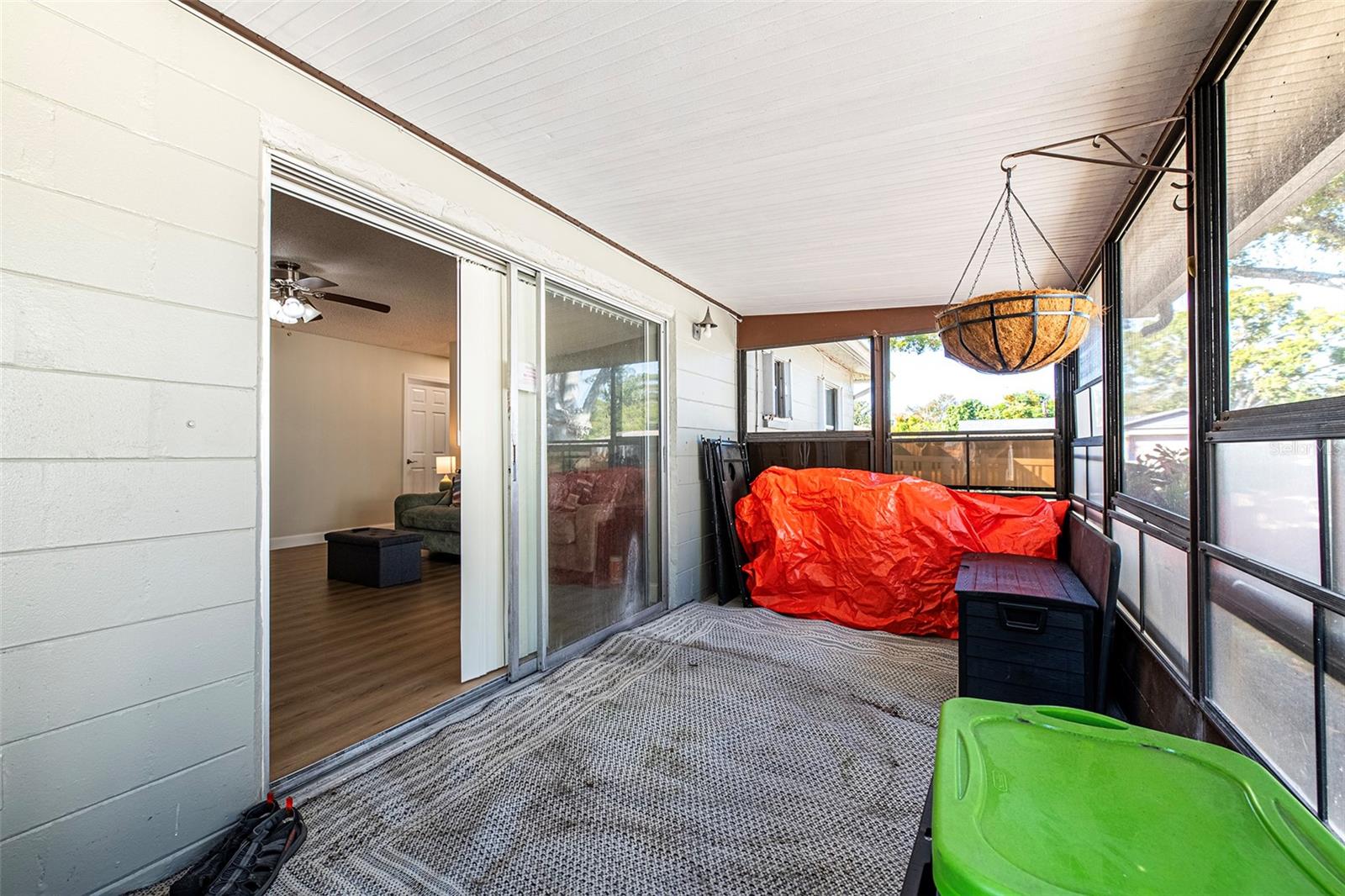 Image 26 of 47 For 6401 Cedarbrook Drive S