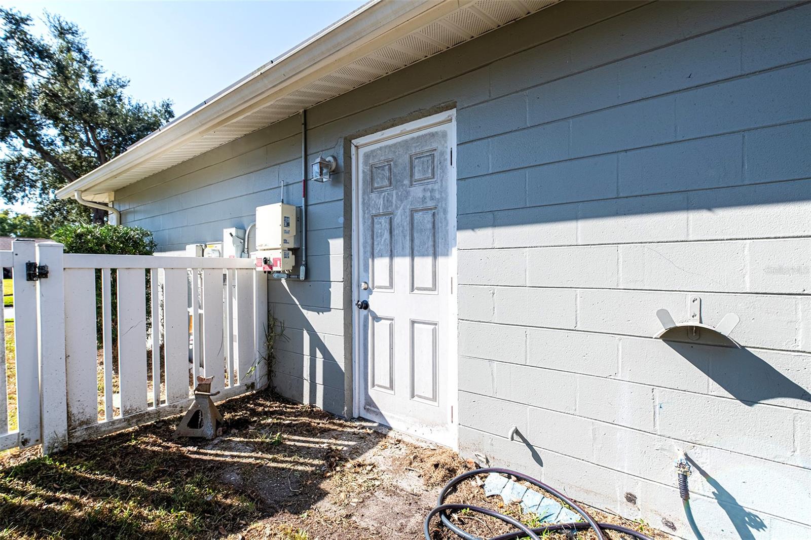 Image 29 of 47 For 6401 Cedarbrook Drive S