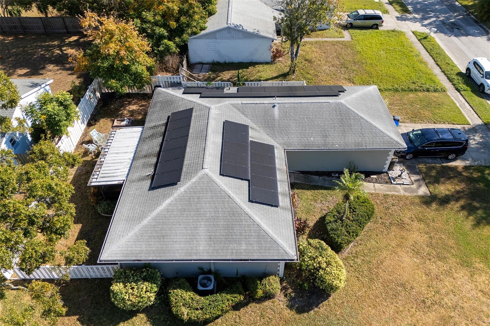 Image 38 of 47 For 6401 Cedarbrook Drive S