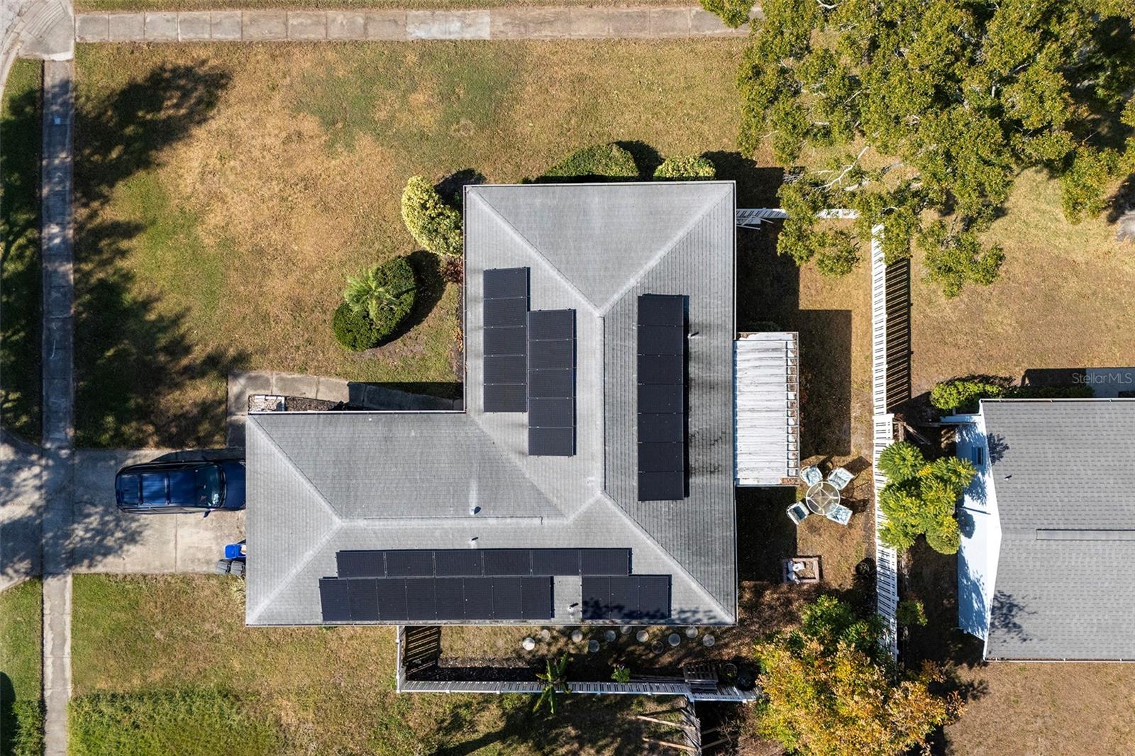 Image 40 of 47 For 6401 Cedarbrook Drive S